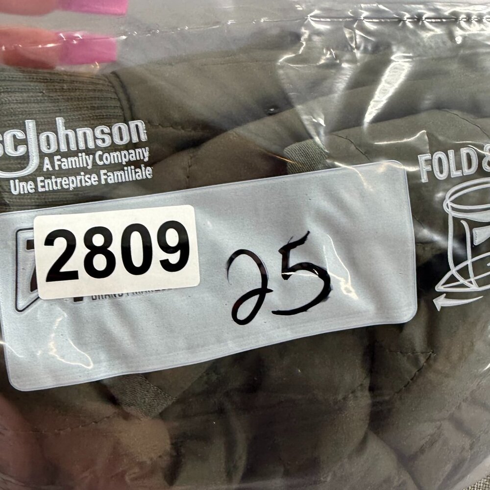 Old Navy Womens Jacket Vest Sleeveless Olive Green Pockets XXL Gently Used Zip - Picture 8 of 8